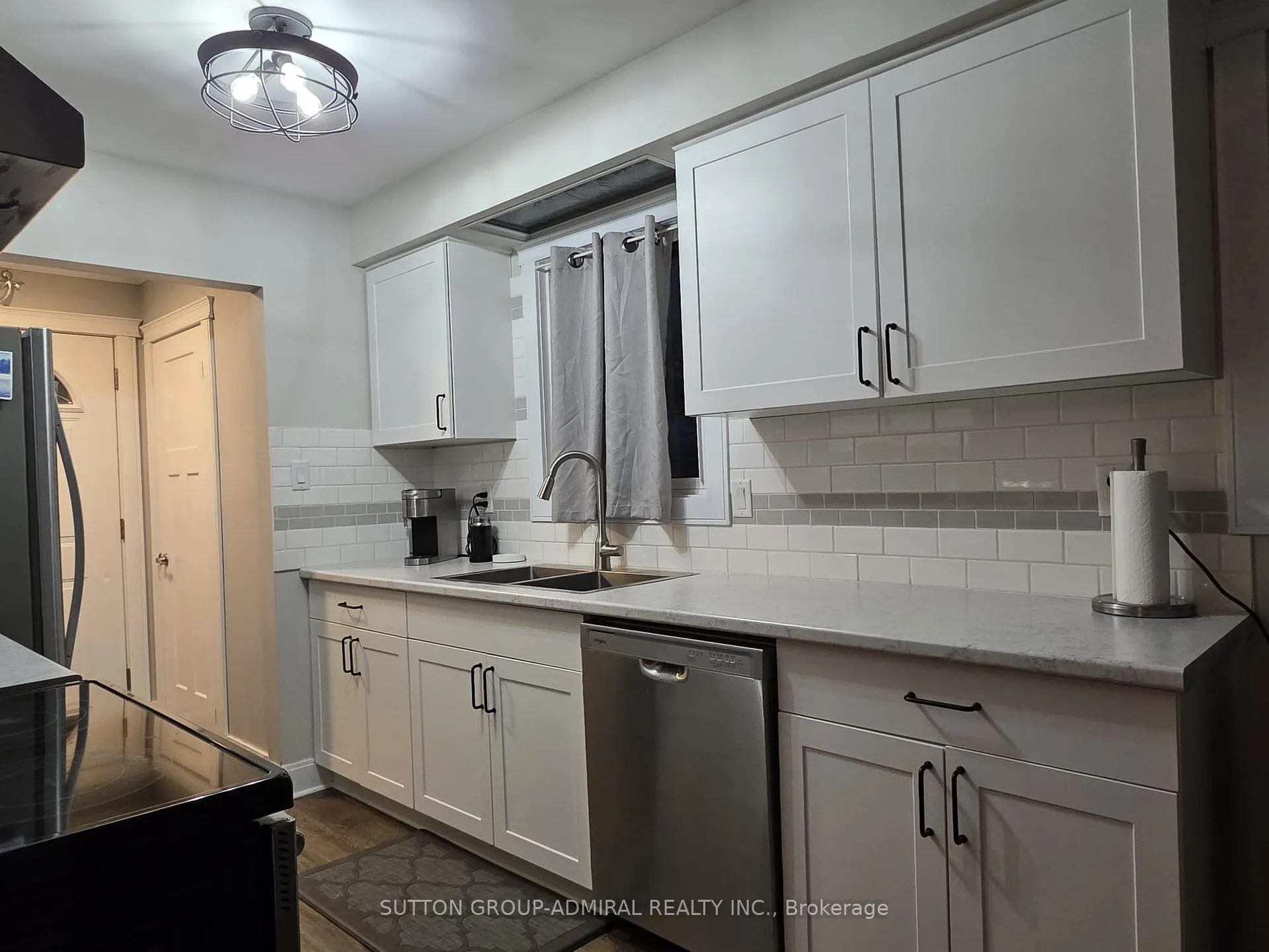 Photo 17 of Unit Upper, 31 Jeffrey Street, Barrie, Grove East — HOMEH