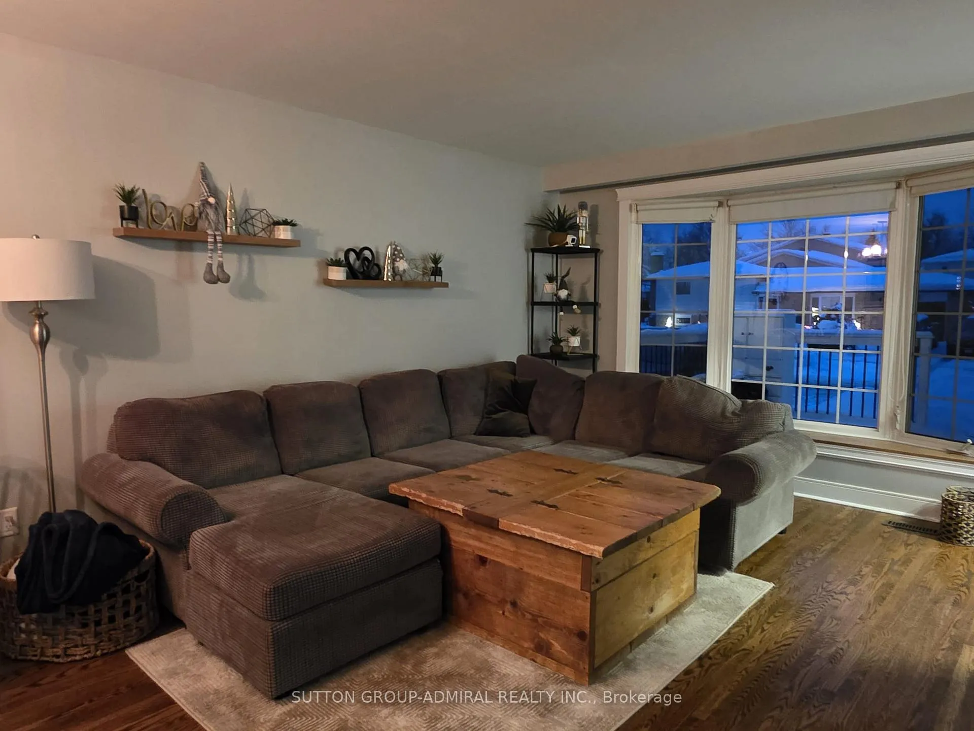 Photo 19 of Unit Upper, 31 Jeffrey Street, Barrie, Grove East — HOMEH