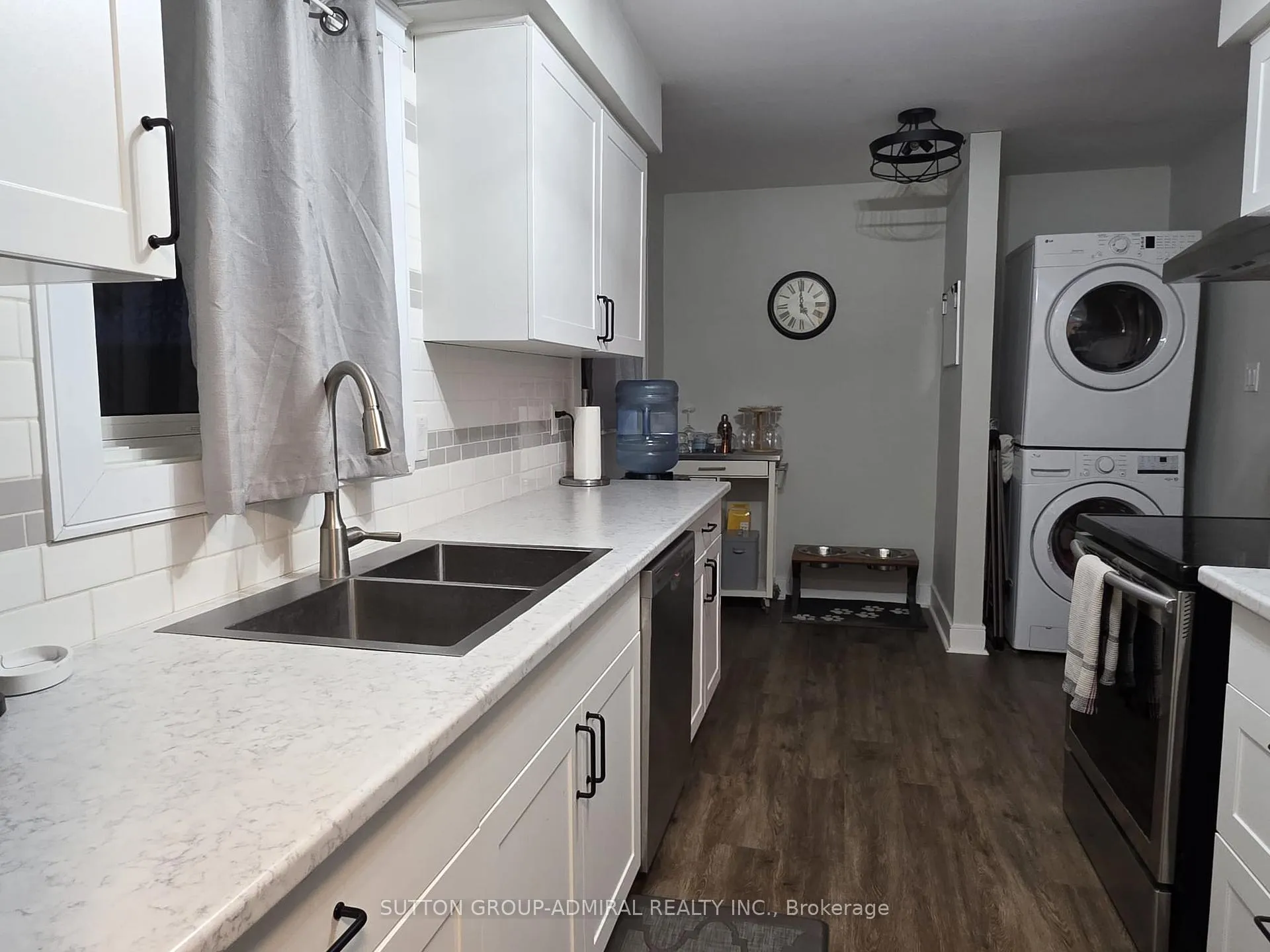 Photo 21 of Unit Upper, 31 Jeffrey Street, Barrie, Grove East — HOMEH