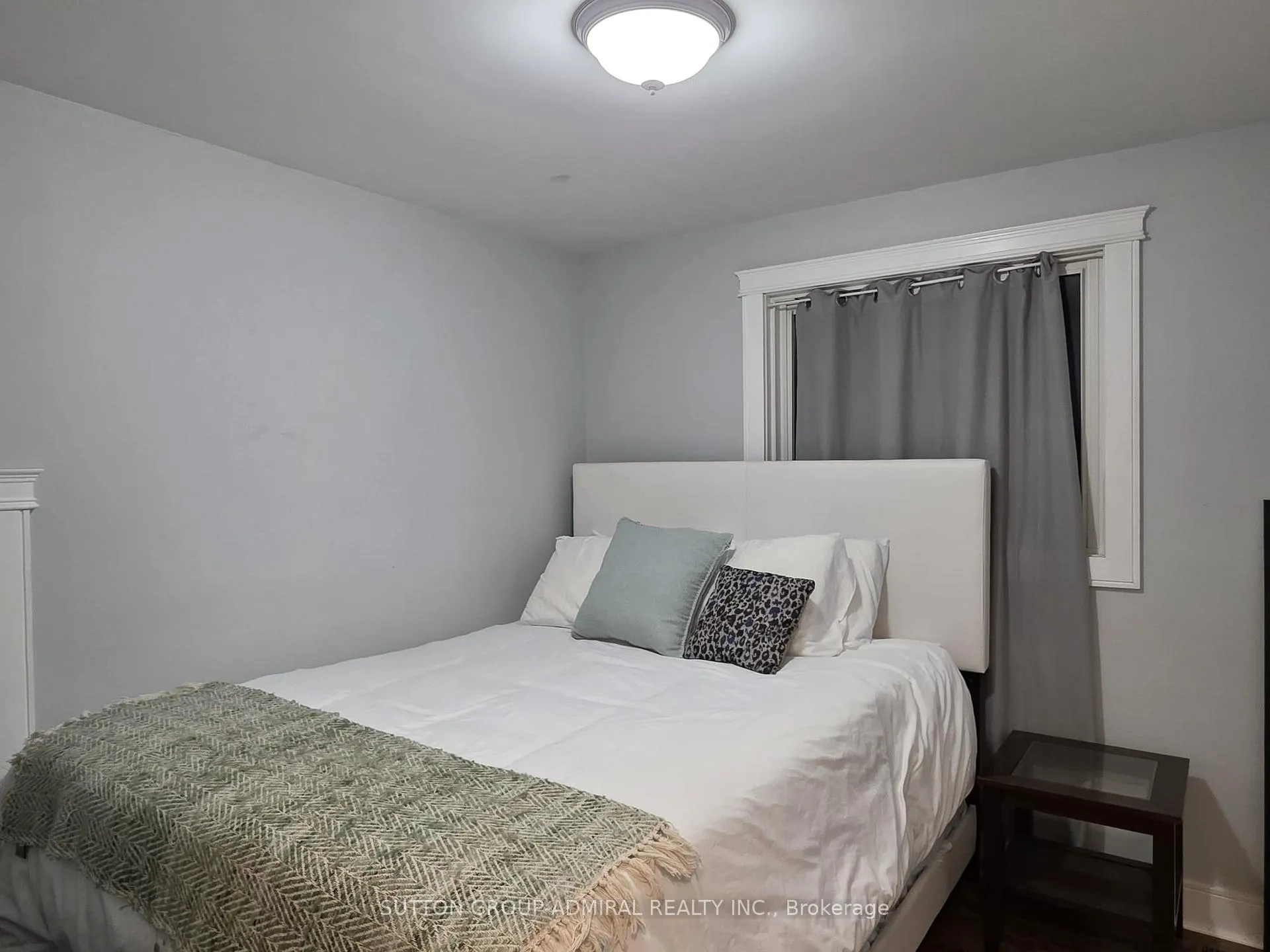 Photo 33 of Unit Upper, 31 Jeffrey Street, Barrie, Grove East — HOMEH
