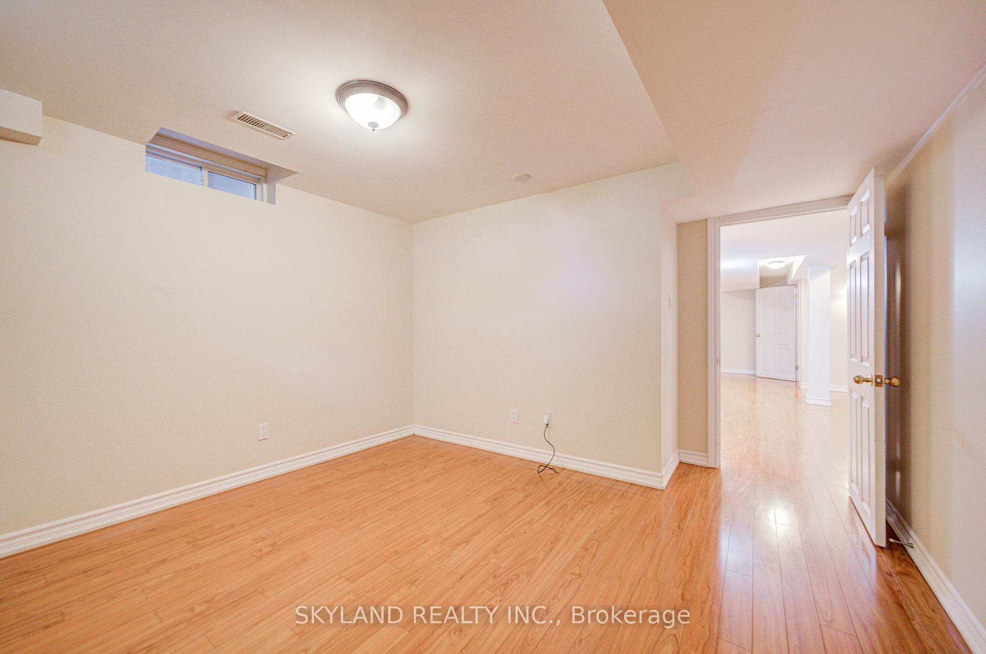 Photo 14 of 78 Monteith Crescent, Vaughan, Maple — HOMEH