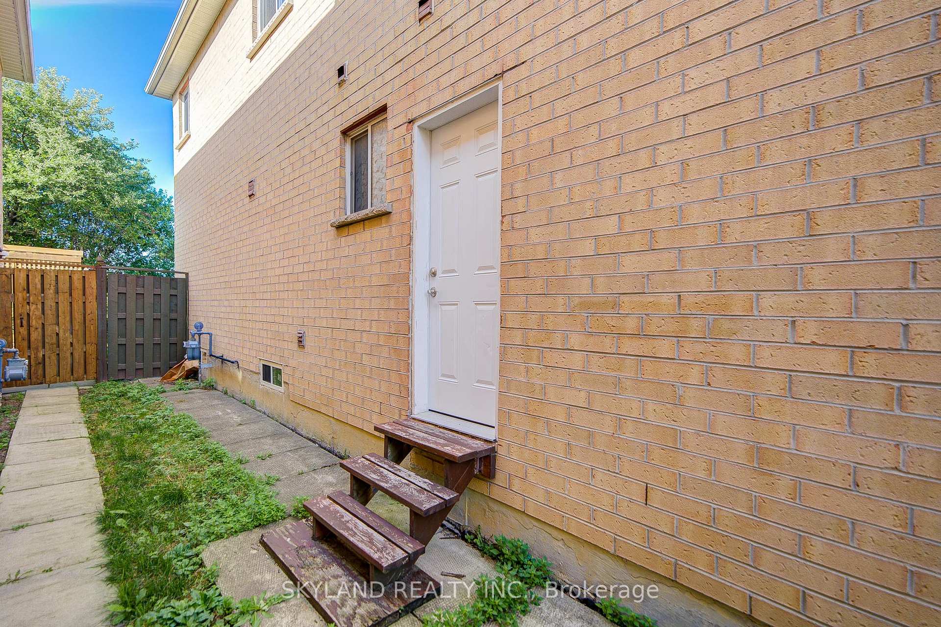 Photo 17 of 78 Monteith Crescent, Vaughan, Maple — HOMEH