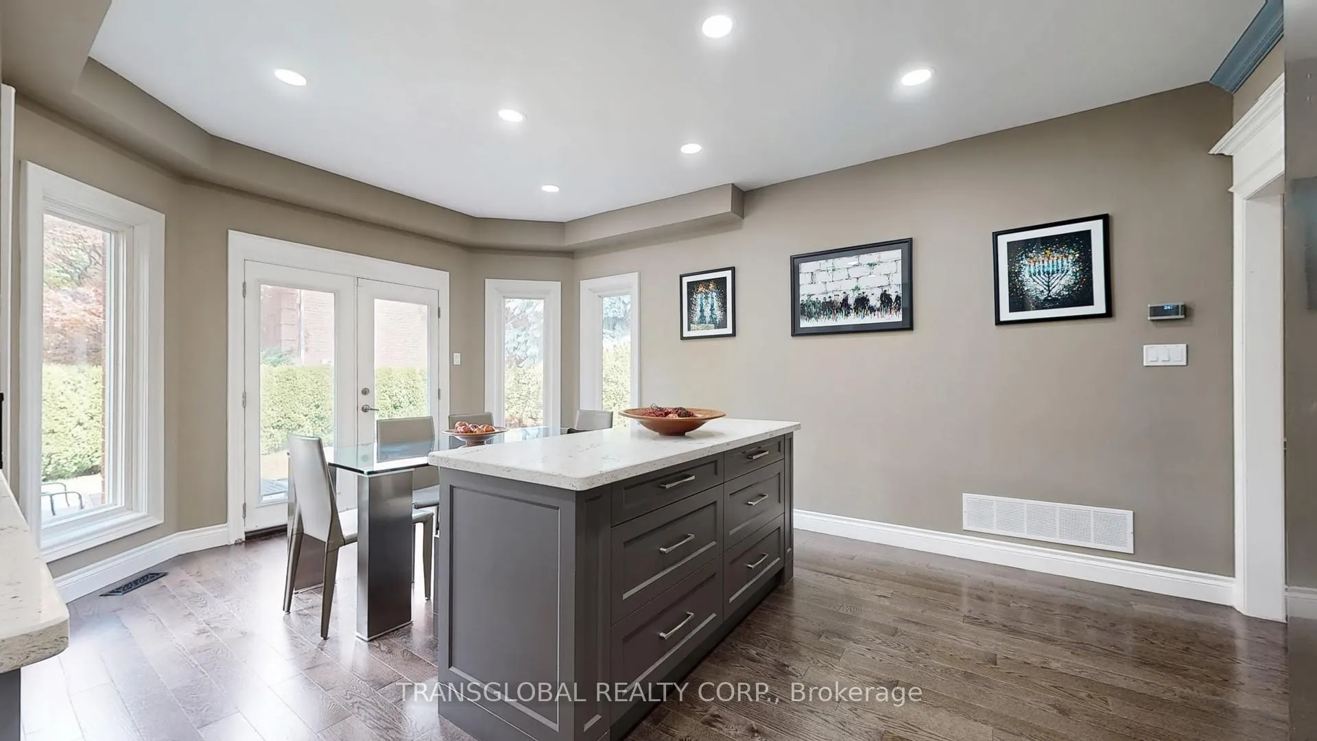 Photo 7 of 458 Beverley Glen Boulevard, Vaughan, Beverley Glen — HOMEH
