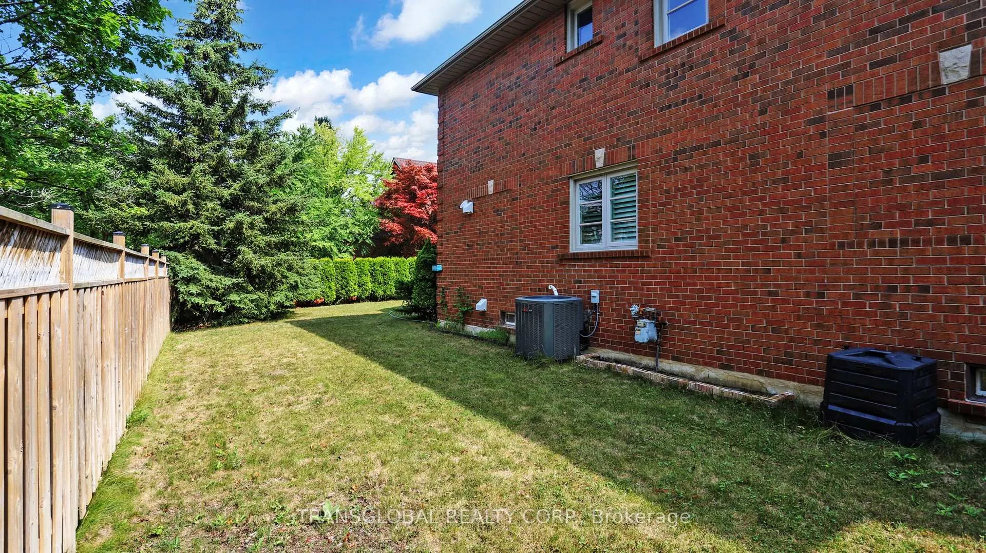 Photo 16 of 458 Beverley Glen Boulevard, Vaughan, Beverley Glen — HOMEH