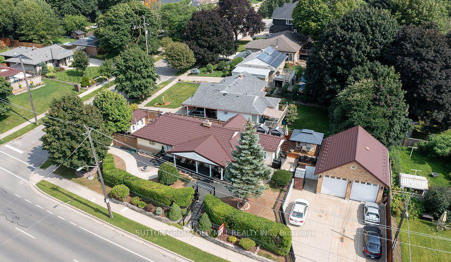 Photo 3 of 255 Erb Street E, Waterloo — HOMEH