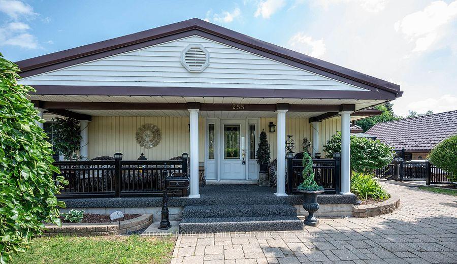 Photo 8 of 255 Erb Street E, Waterloo — HOMEH
