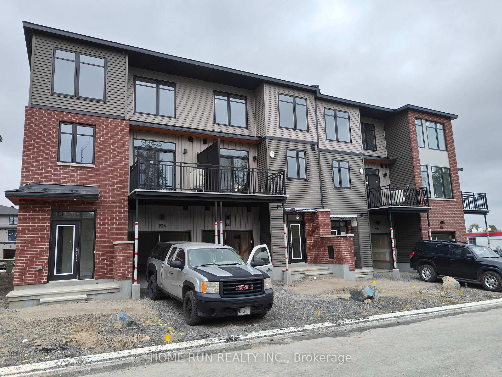 Photo 1 of 226 Tussock pvt, Ottawa, Blossom Park/Kemp Park/Findlay Creek — HOMEH
