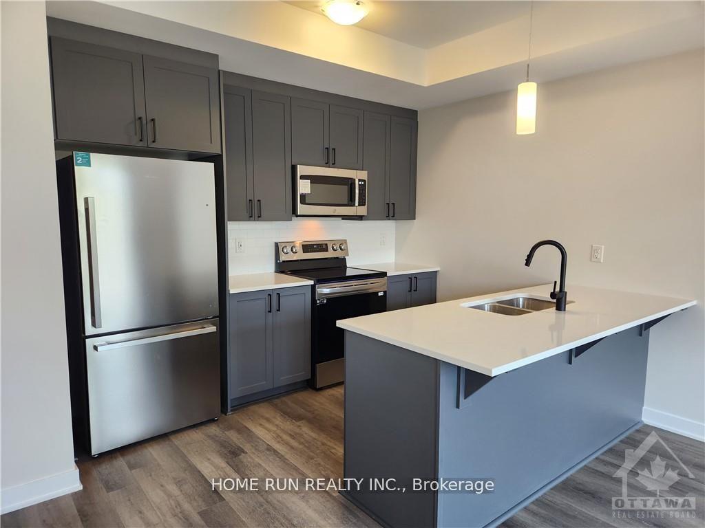 Photo 6 of 226 Tussock pvt, Ottawa, Blossom Park/Kemp Park/Findlay Creek — HOMEH