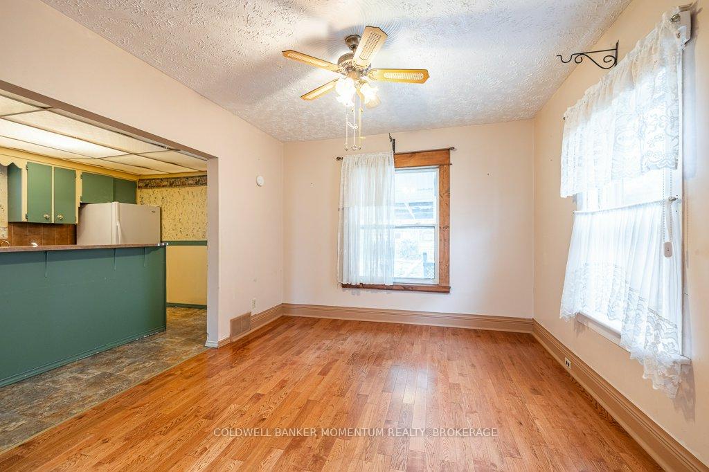 Photo 9 of 51 Sixth Street, Welland, Lincoln/Crowland — HOMEH