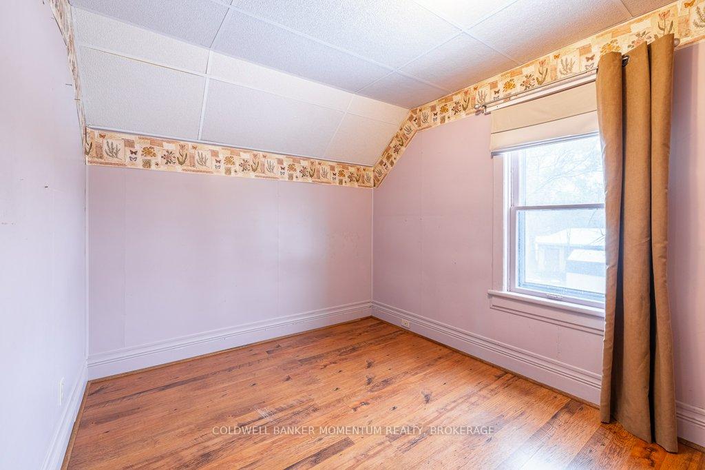 Photo 23 of 51 Sixth Street, Welland, Lincoln/Crowland — HOMEH