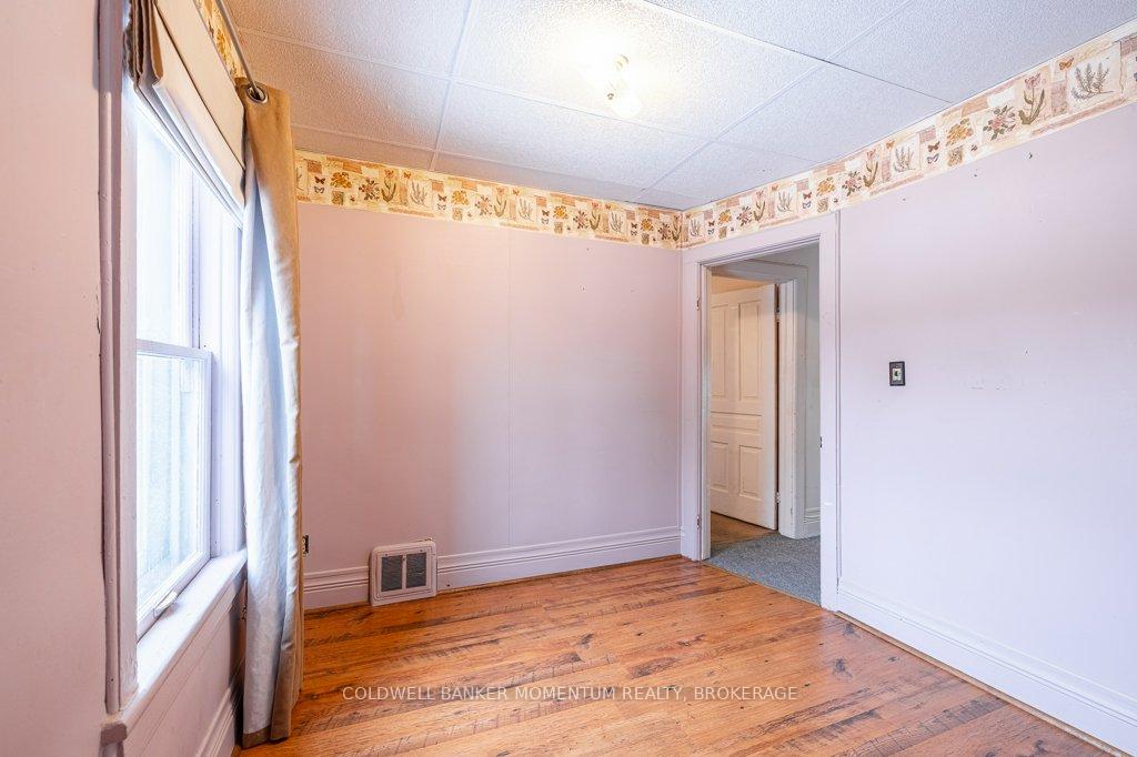 Photo 24 of 51 Sixth Street, Welland, Lincoln/Crowland — HOMEH