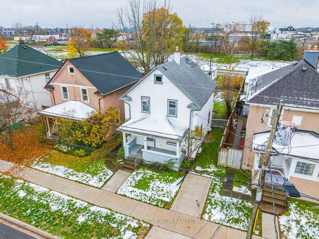 Photo 48 of 51 Sixth Street, Welland, Lincoln/Crowland — HOMEH
