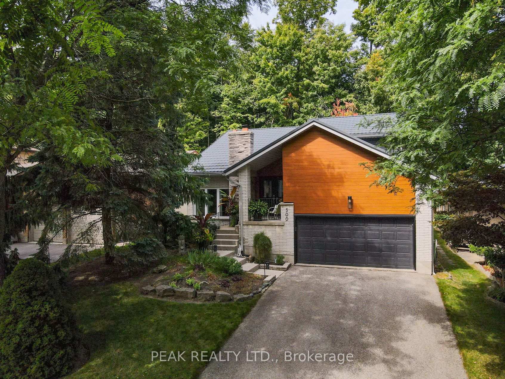 Photo 1 of 500 Foxhill Place, Waterloo, Westvale — HOMEH