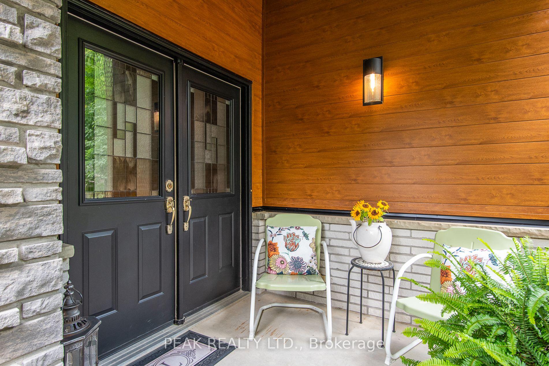 Photo 3 of 500 Foxhill Place, Waterloo, Westvale — HOMEH