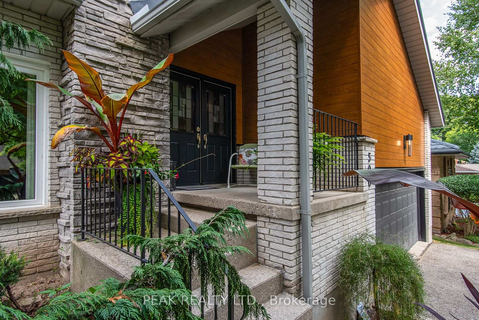 Photo 4 of 500 Foxhill Place, Waterloo, Westvale — HOMEH