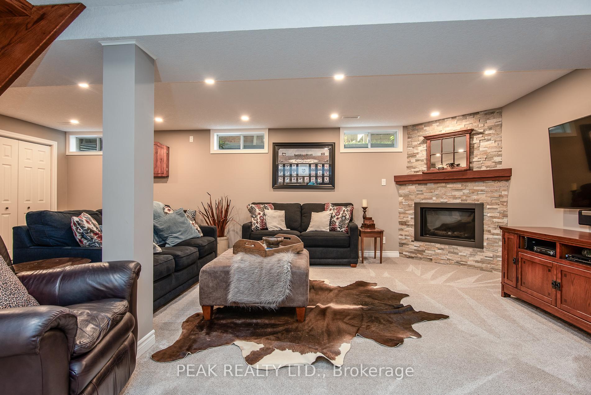 Photo 31 of 500 Foxhill Place, Waterloo, Westvale — HOMEH