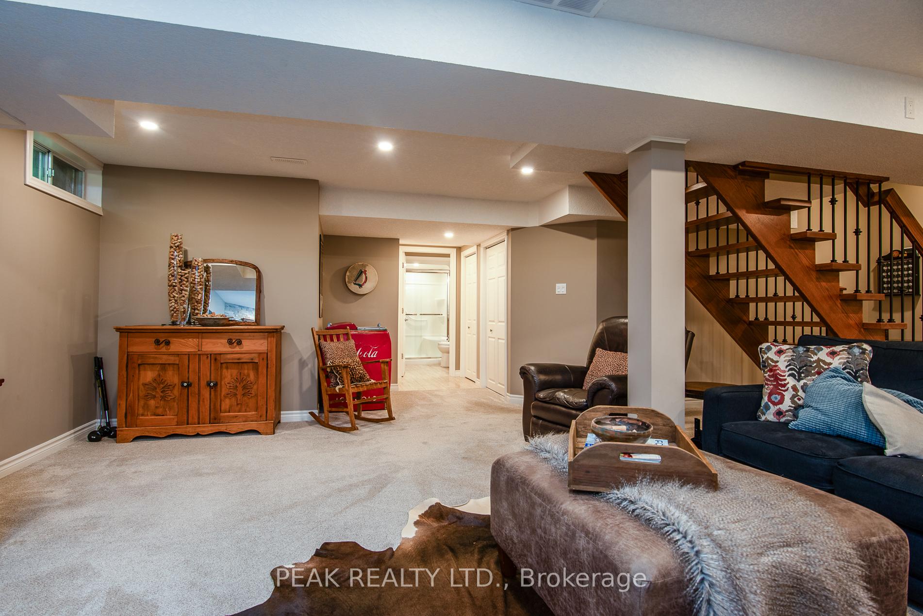 Photo 34 of 500 Foxhill Place, Waterloo, Westvale — HOMEH
