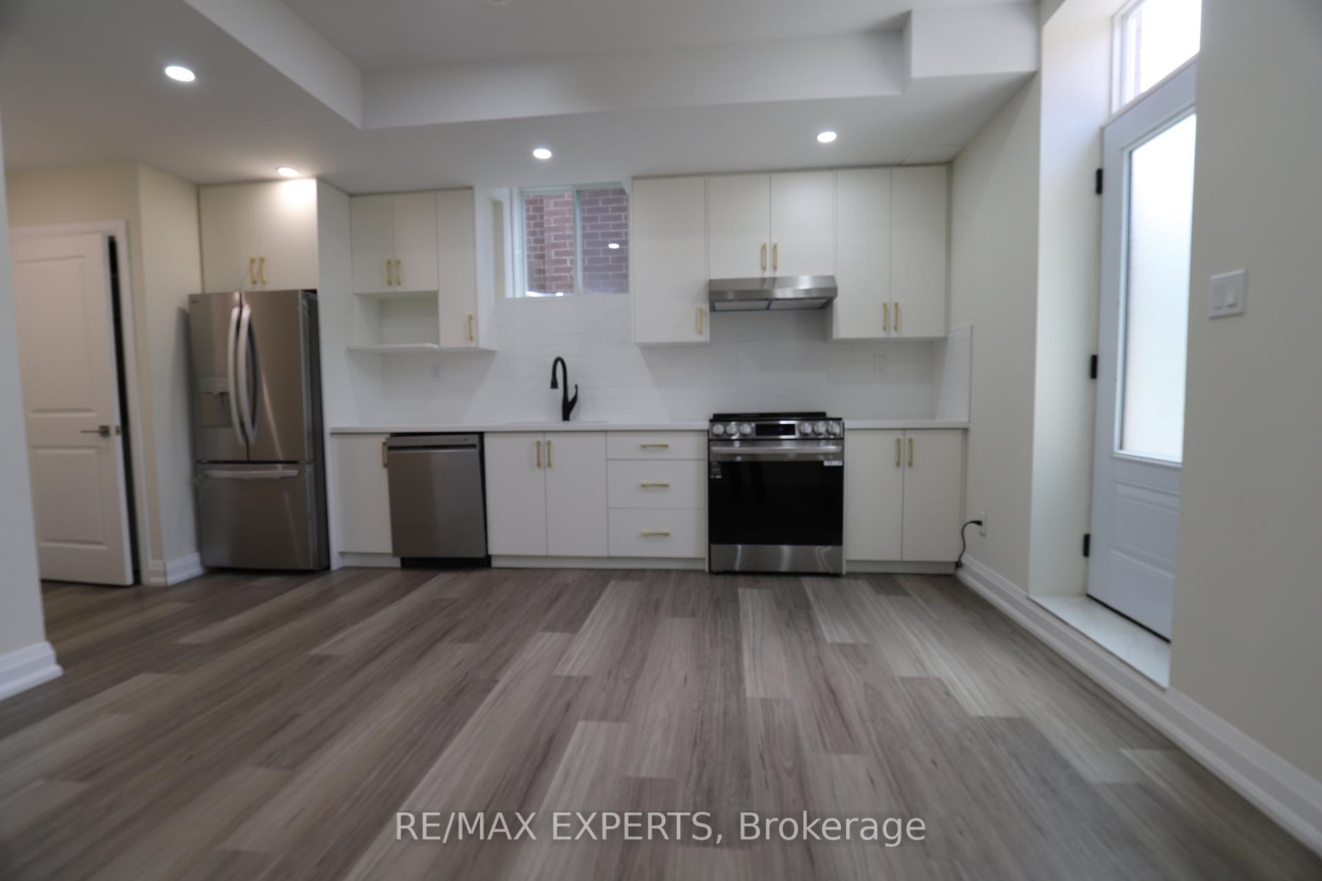Photo 5 of 108 Ballantyne Boulevard, Vaughan, Vellore Village — HOMEH