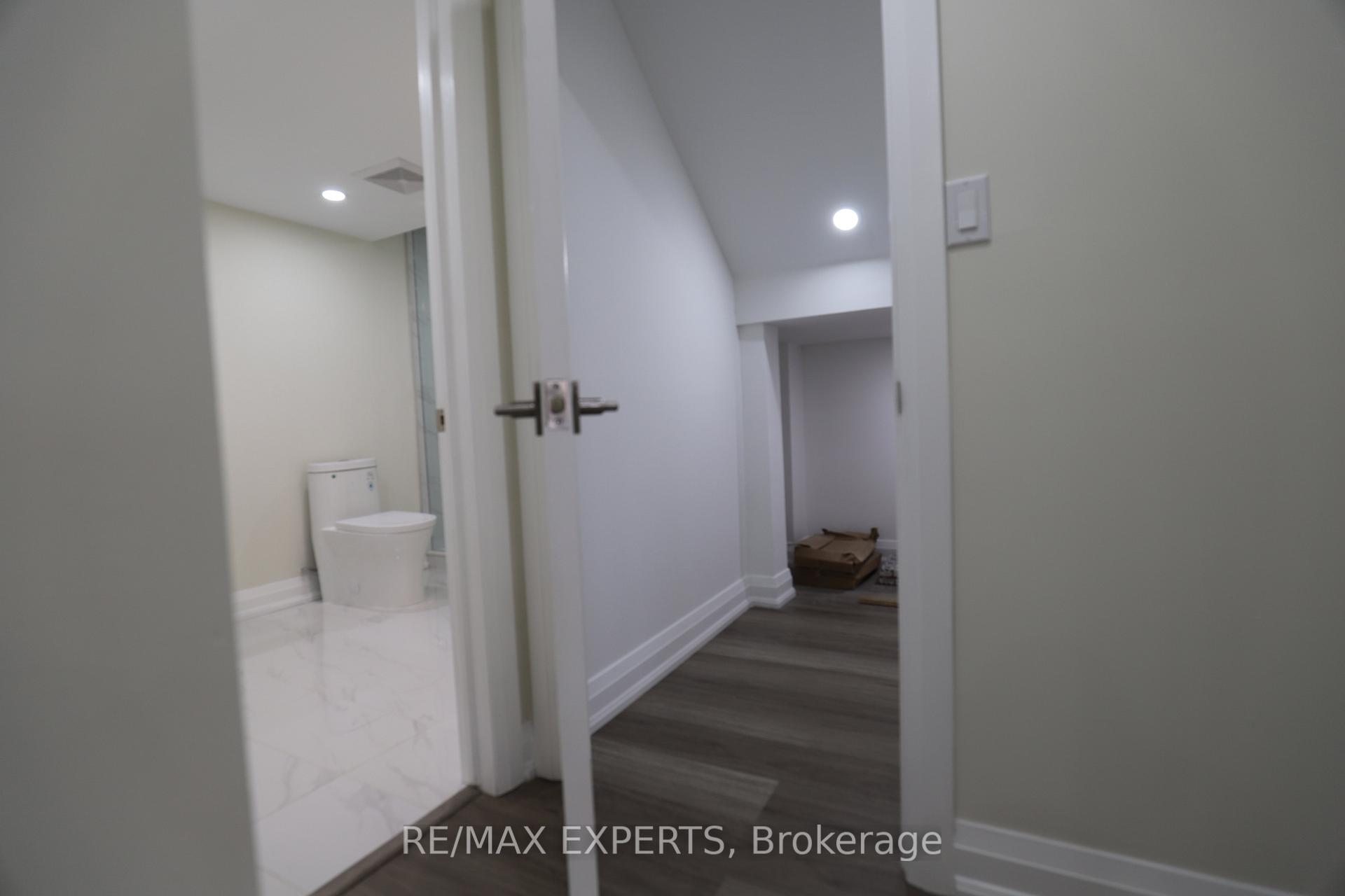 Photo 13 of 108 Ballantyne Boulevard, Vaughan, Vellore Village — HOMEH
