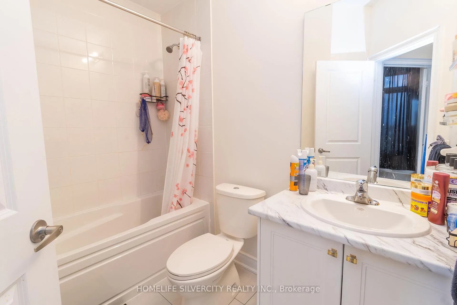 Photo 22 of 403 Tennant Circle, Vaughan, Vellore Village — HOMEH