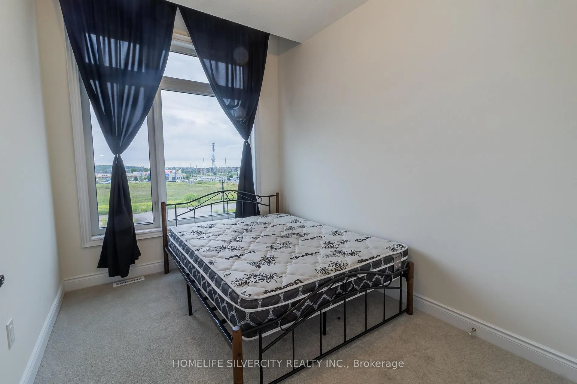 Photo 23 of 403 Tennant Circle, Vaughan, Vellore Village — HOMEH