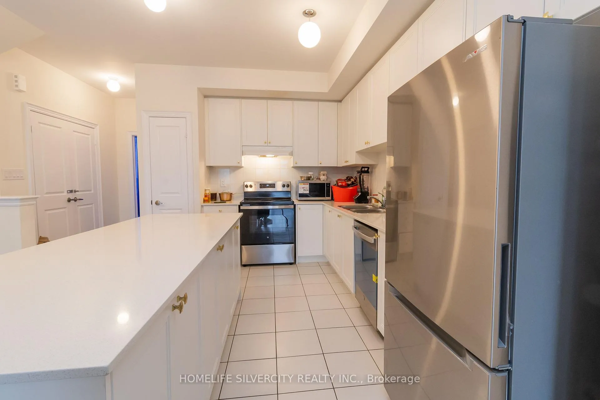 Photo 30 of 403 Tennant Circle, Vaughan, Vellore Village — HOMEH
