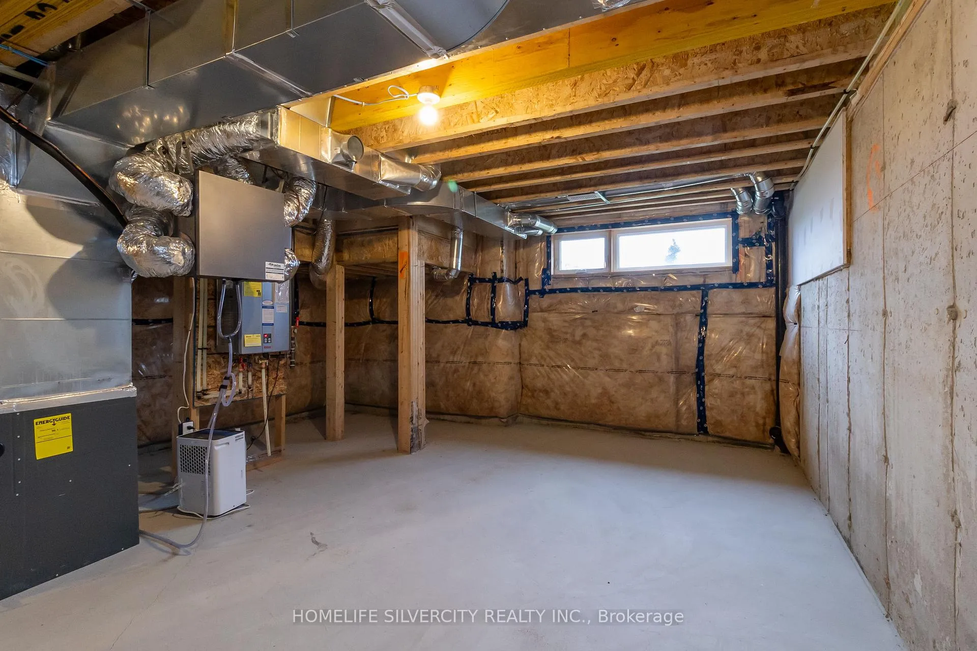 Photo 36 of 403 Tennant Circle, Vaughan, Vellore Village — HOMEH