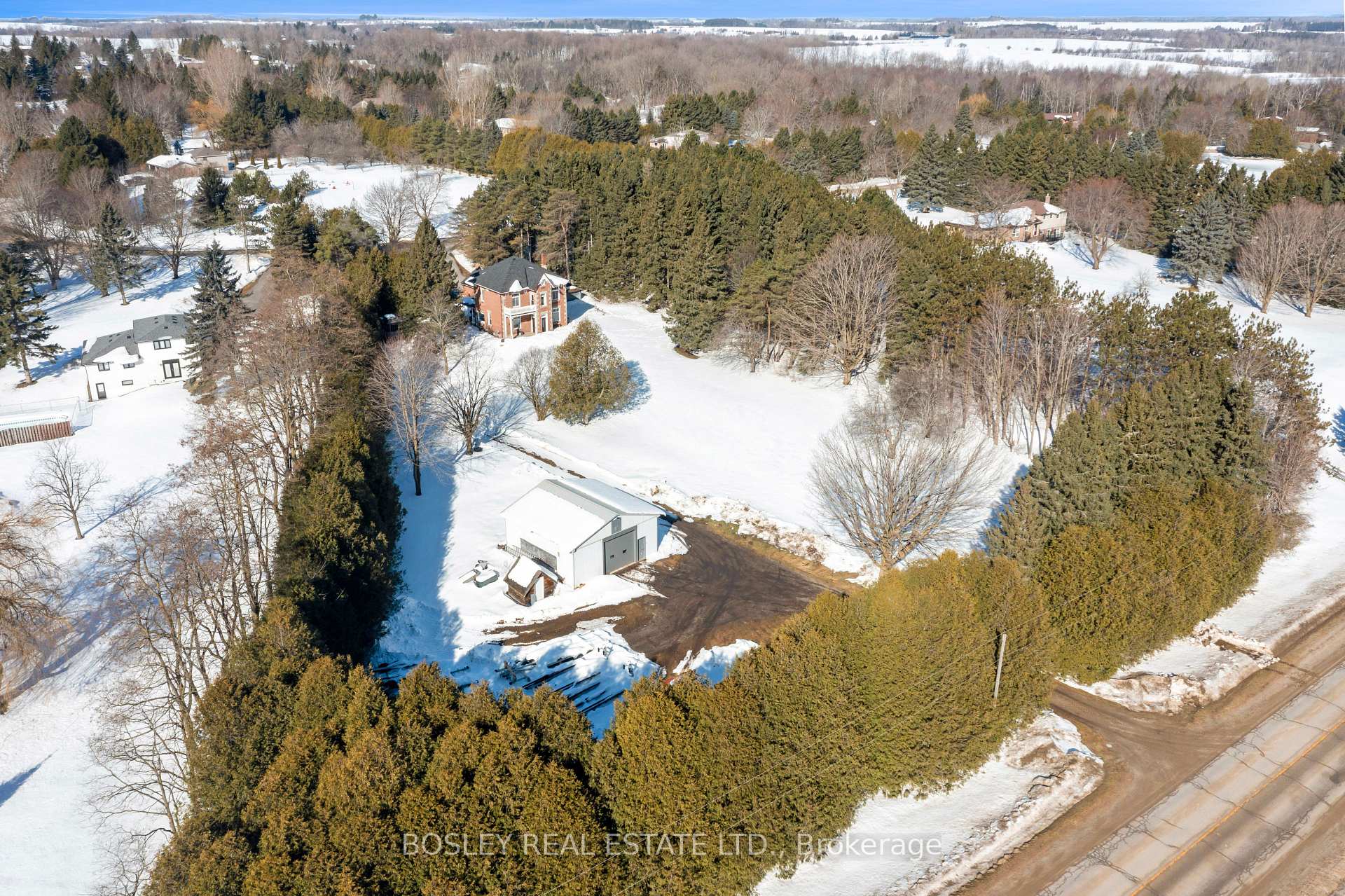 Photo 4 of 34 McKibbon Avenue, Amaranth, Rural Amaranth — HOMEH