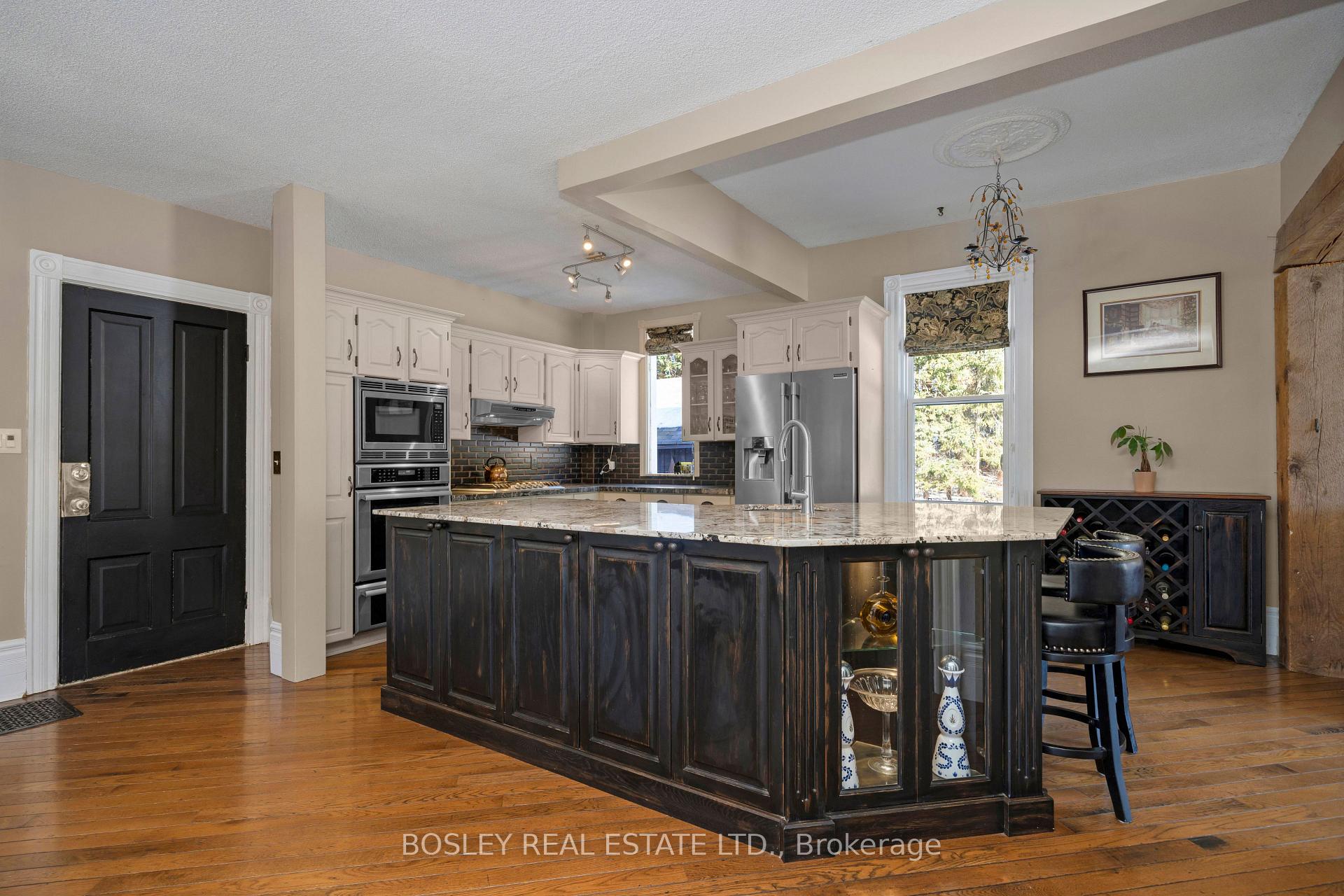 Photo 11 of 34 McKibbon Avenue, Amaranth, Rural Amaranth — HOMEH