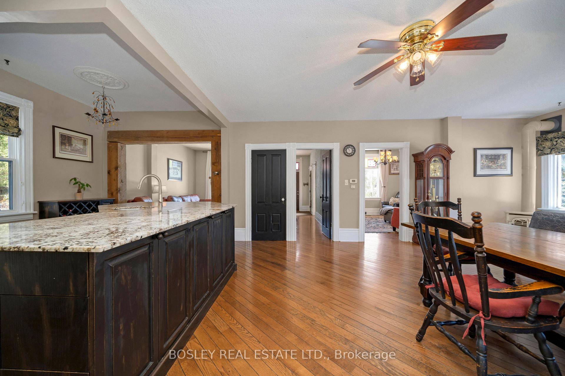 Photo 12 of 34 McKibbon Avenue, Amaranth, Rural Amaranth — HOMEH