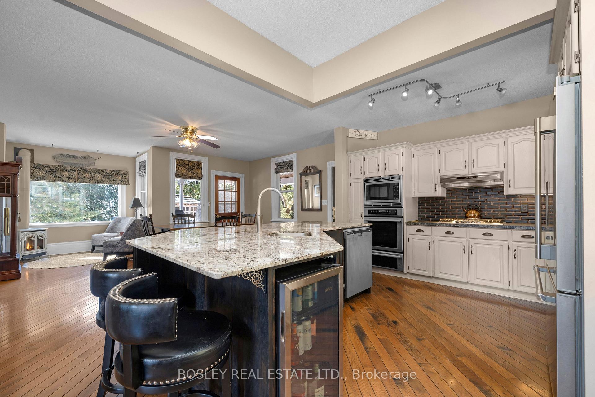 Photo 13 of 34 McKibbon Avenue, Amaranth, Rural Amaranth — HOMEH