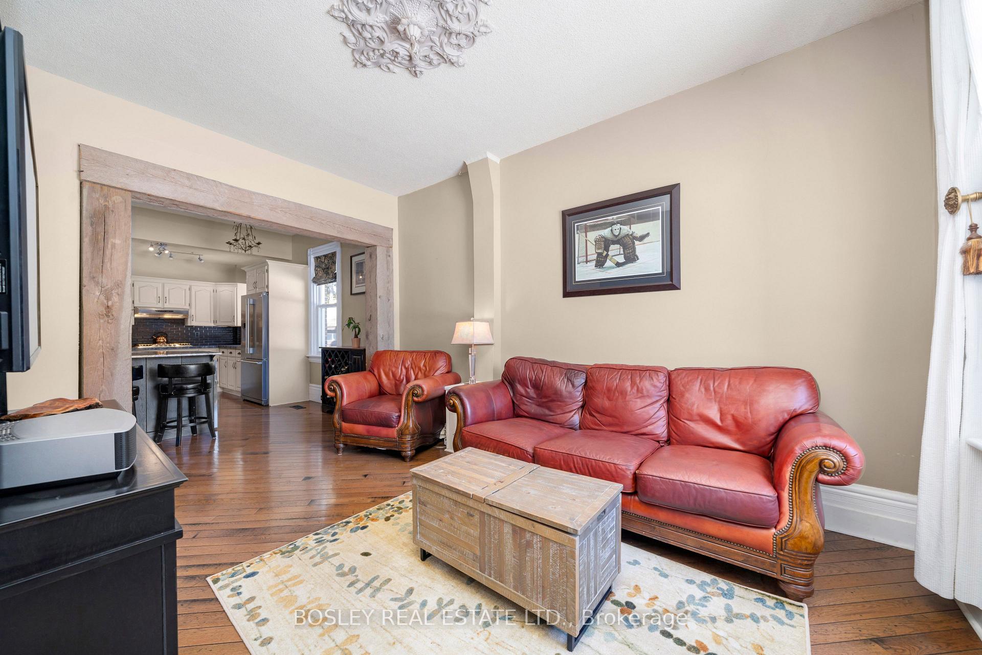 Photo 26 of 34 McKibbon Avenue, Amaranth, Rural Amaranth — HOMEH