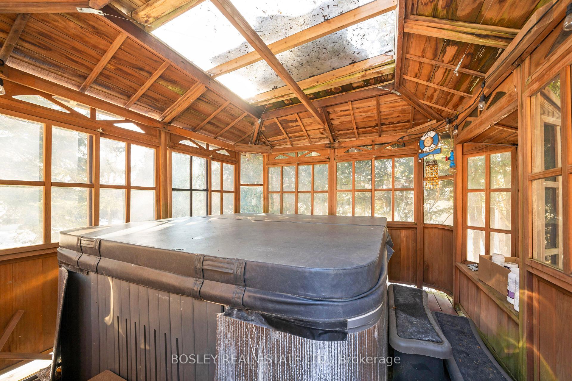 Photo 46 of 34 McKibbon Avenue, Amaranth, Rural Amaranth — HOMEH
