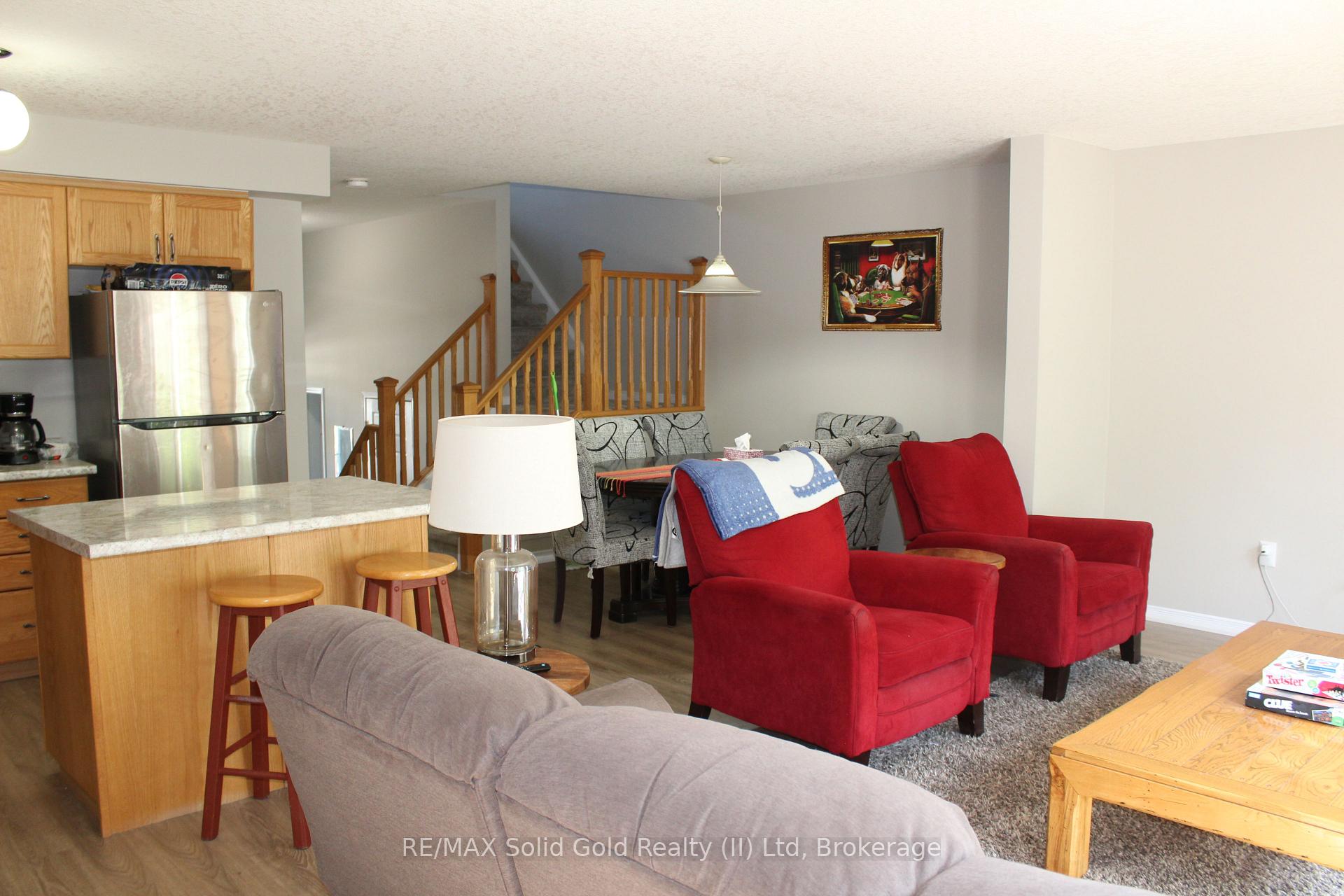 Photo 6 of 565 Violet Street, Waterloo — HOMEH