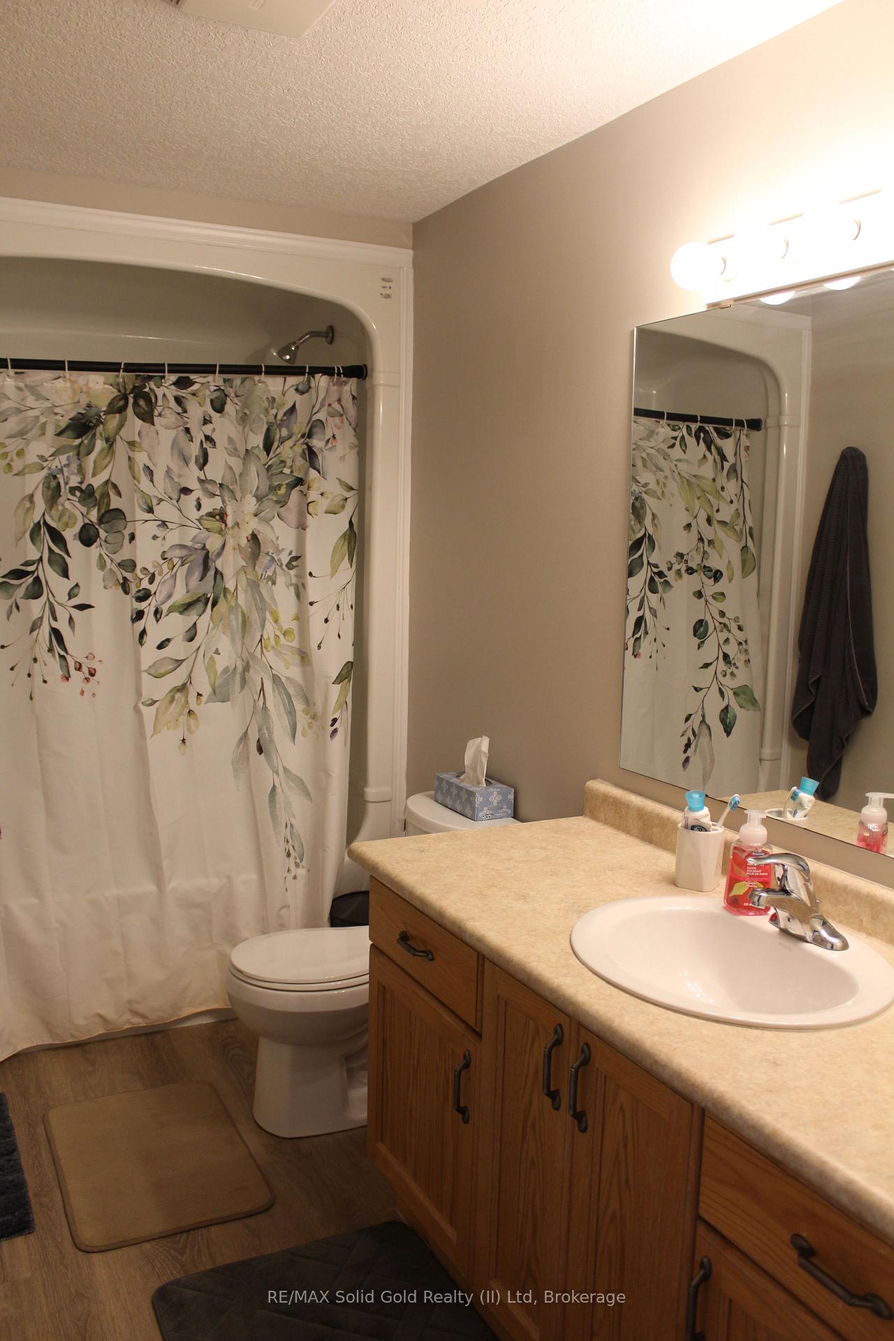 Photo 13 of 565 Violet Street, Waterloo — HOMEH