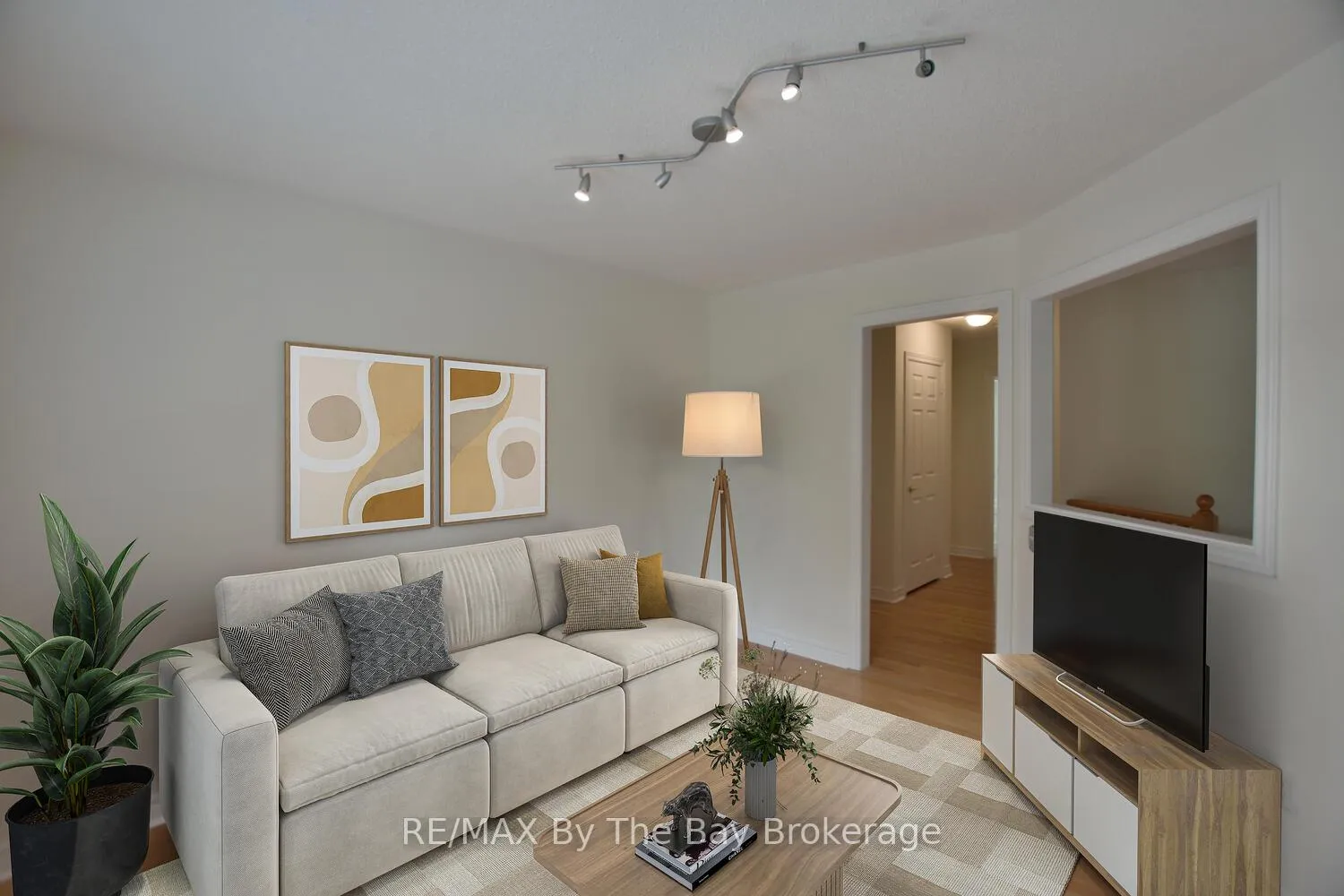 Photo 15 of 7 Meadowood Drive, Wasaga Beach — HOMEH