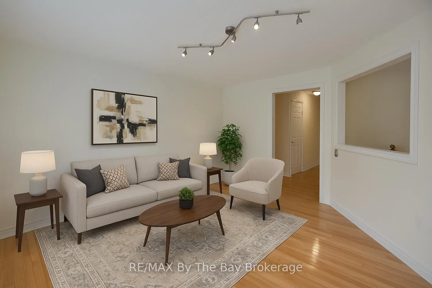 Photo 16 of 7 Meadowood Drive, Wasaga Beach — HOMEH