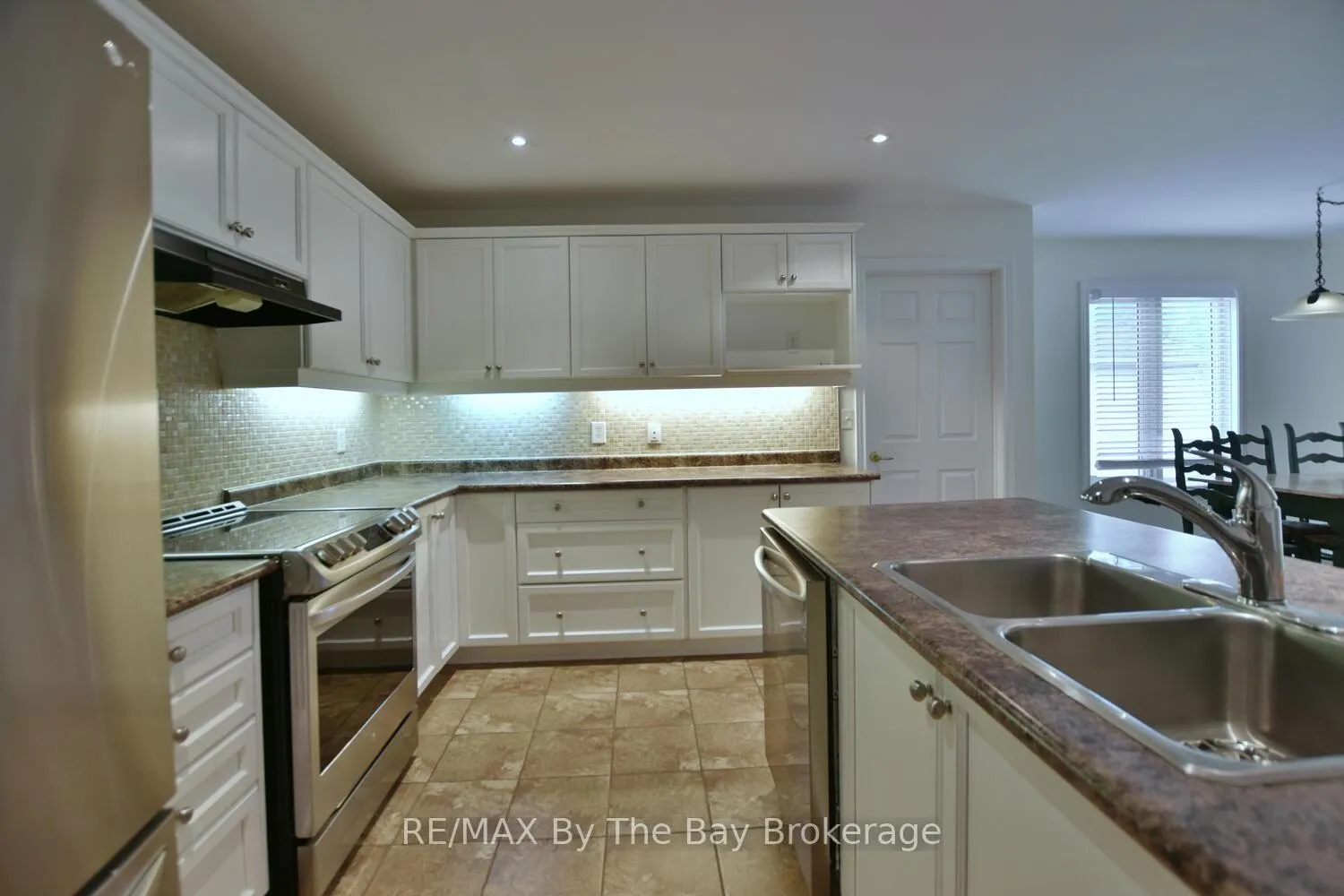 Photo 21 of 7 Meadowood Drive, Wasaga Beach — HOMEH