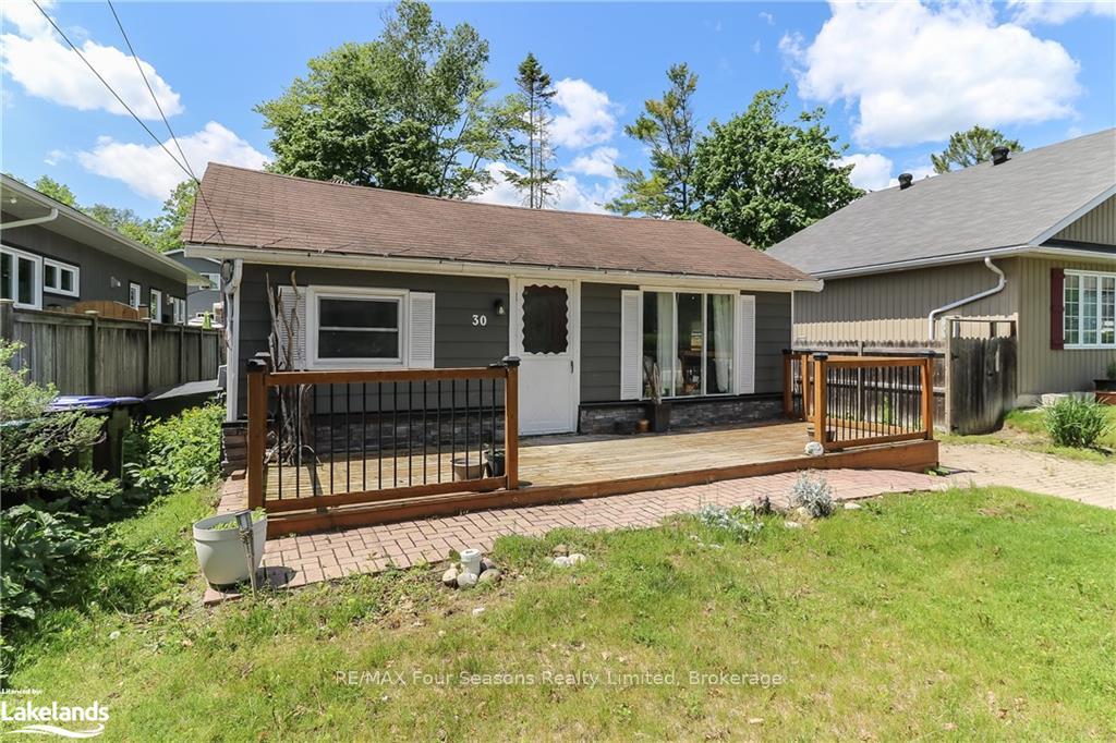 Photo 9 of 30 64th Street N, Wasaga Beach — HOMEH