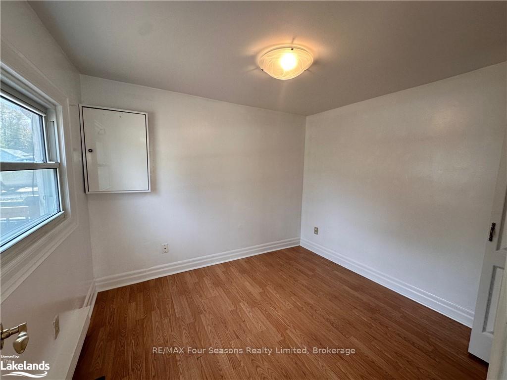 Photo 17 of 30 64th Street N, Wasaga Beach — HOMEH