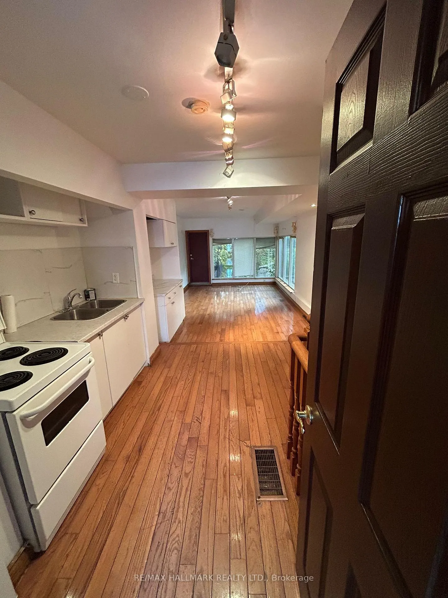 Photo 3 of Unit 3, 2005 Highway 7, Vaughan, Concord — HOMEH