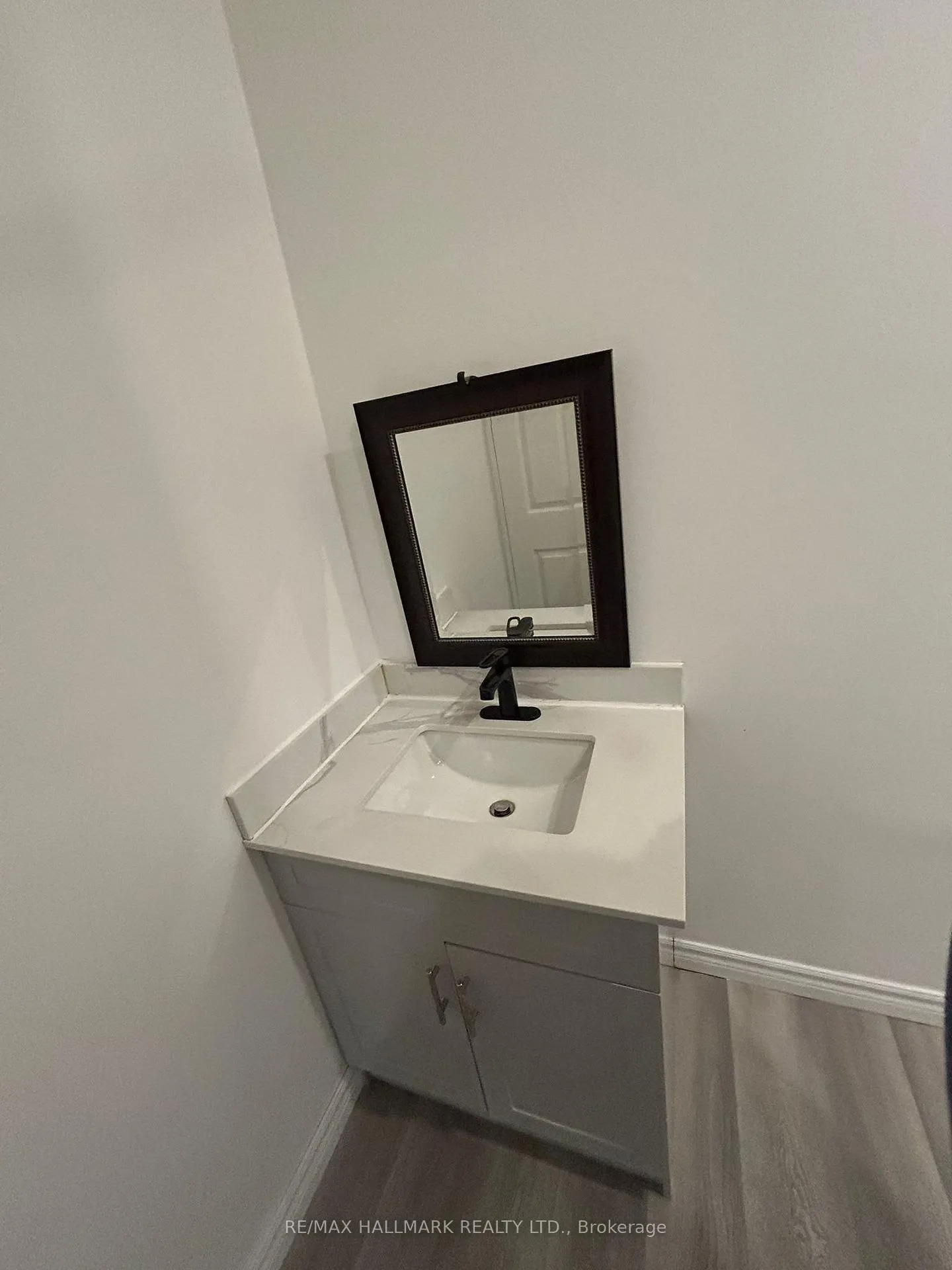 Photo 8 of Unit 3, 2005 Highway 7, Vaughan, Concord — HOMEH