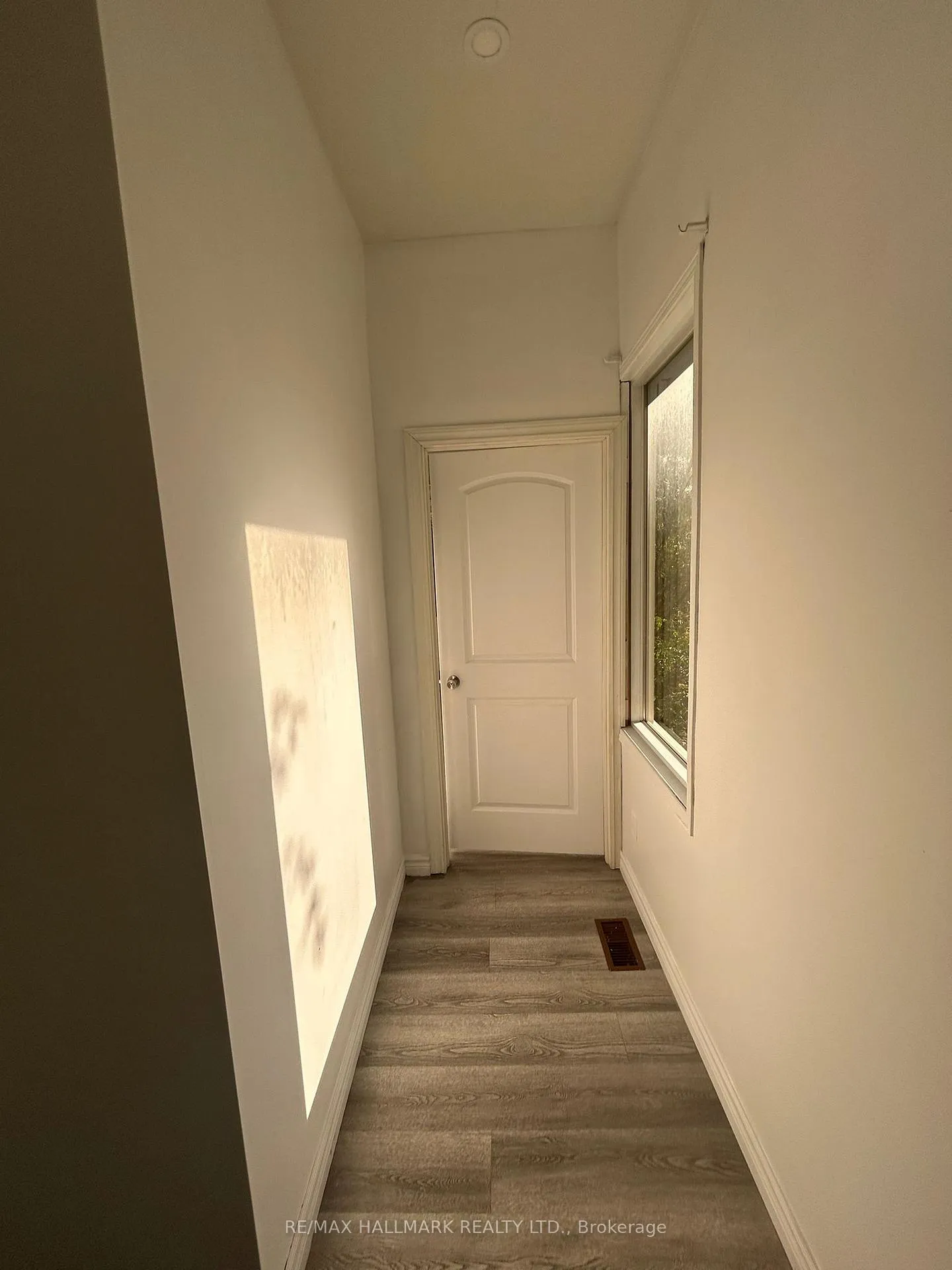 Photo 15 of Unit 3, 2005 Highway 7, Vaughan, Concord — HOMEH
