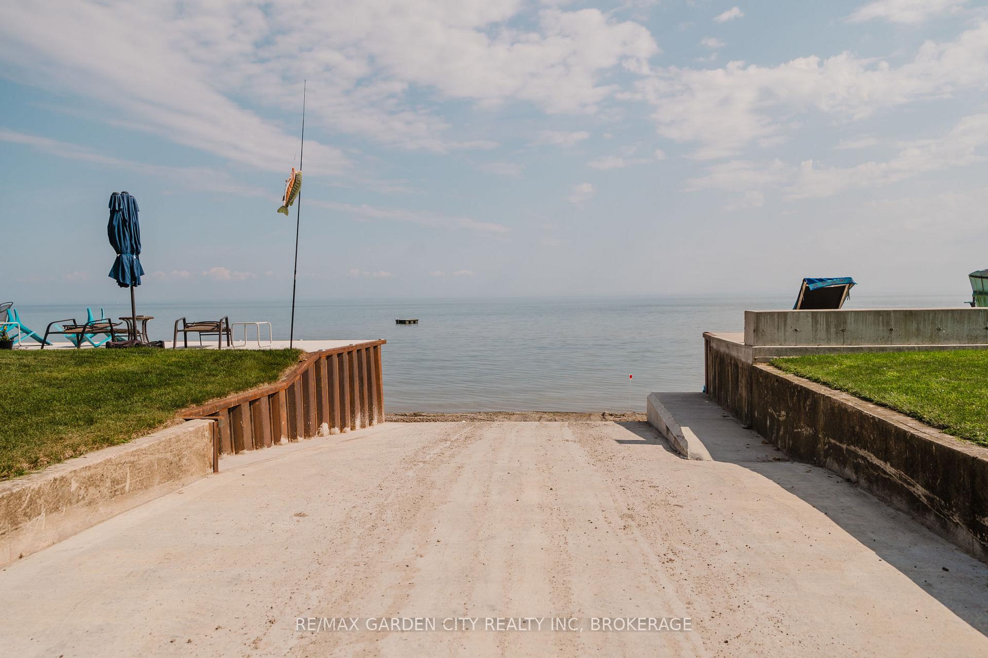 Photo 42 of 11154 Churchill Avenue, Wainfleet, Lakeshore — HOMEH