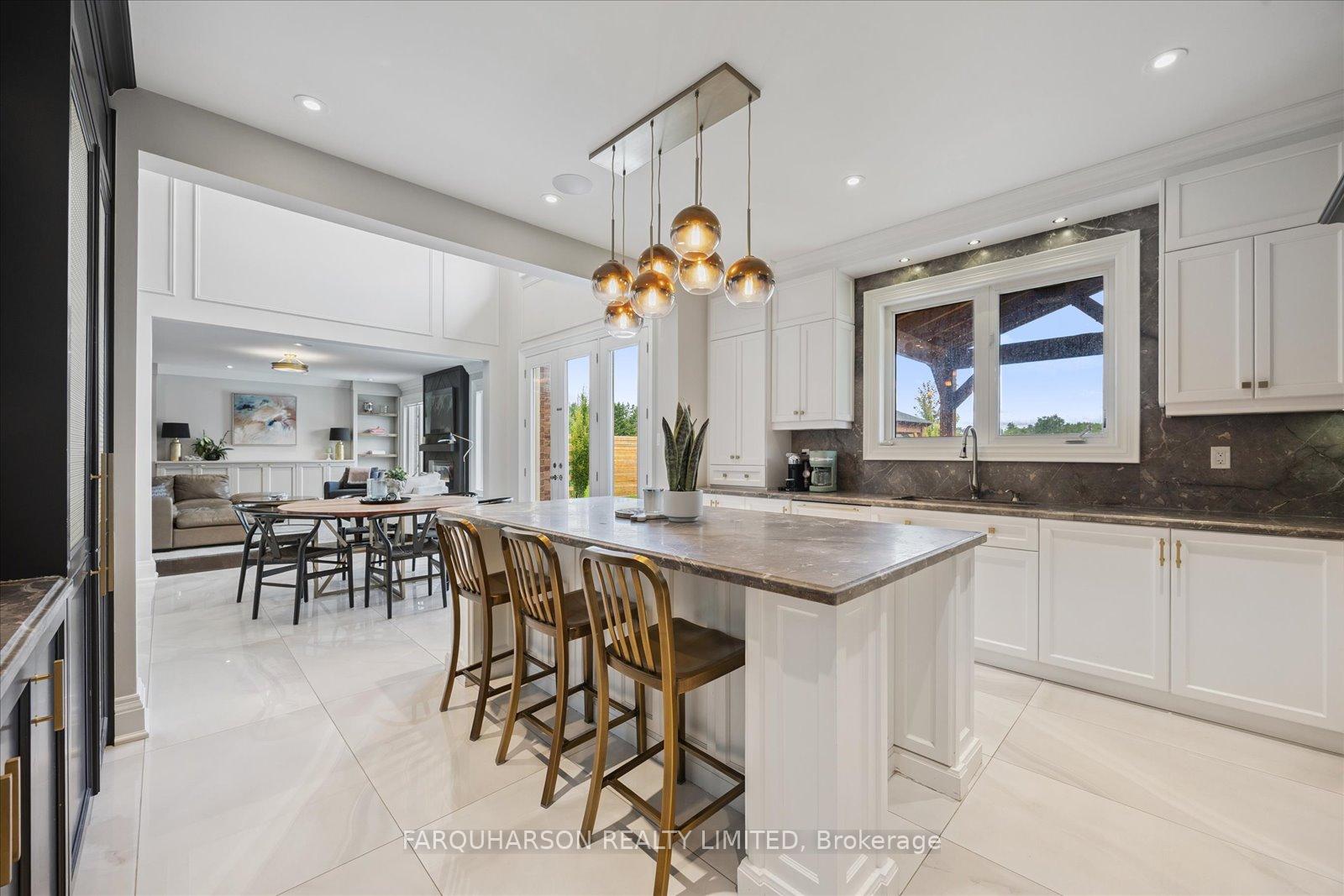 Photo 10 of 28 Wyndance Way, Uxbridge, Rural Uxbridge — HOMEH