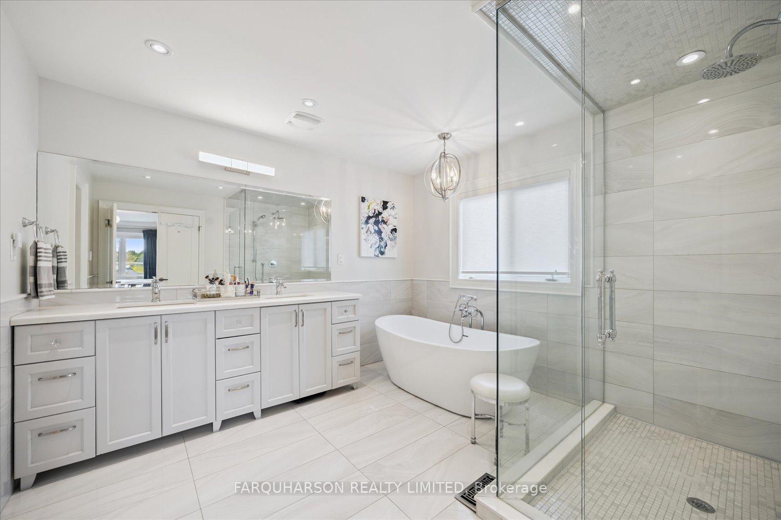 Photo 19 of 28 Wyndance Way, Uxbridge, Rural Uxbridge — HOMEH