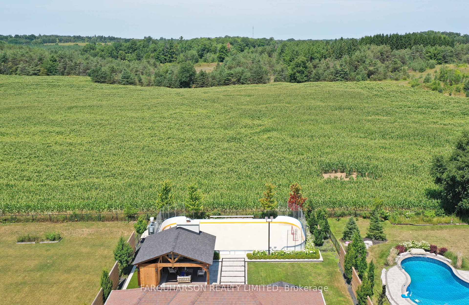 Photo 30 of 28 Wyndance Way, Uxbridge, Rural Uxbridge — HOMEH