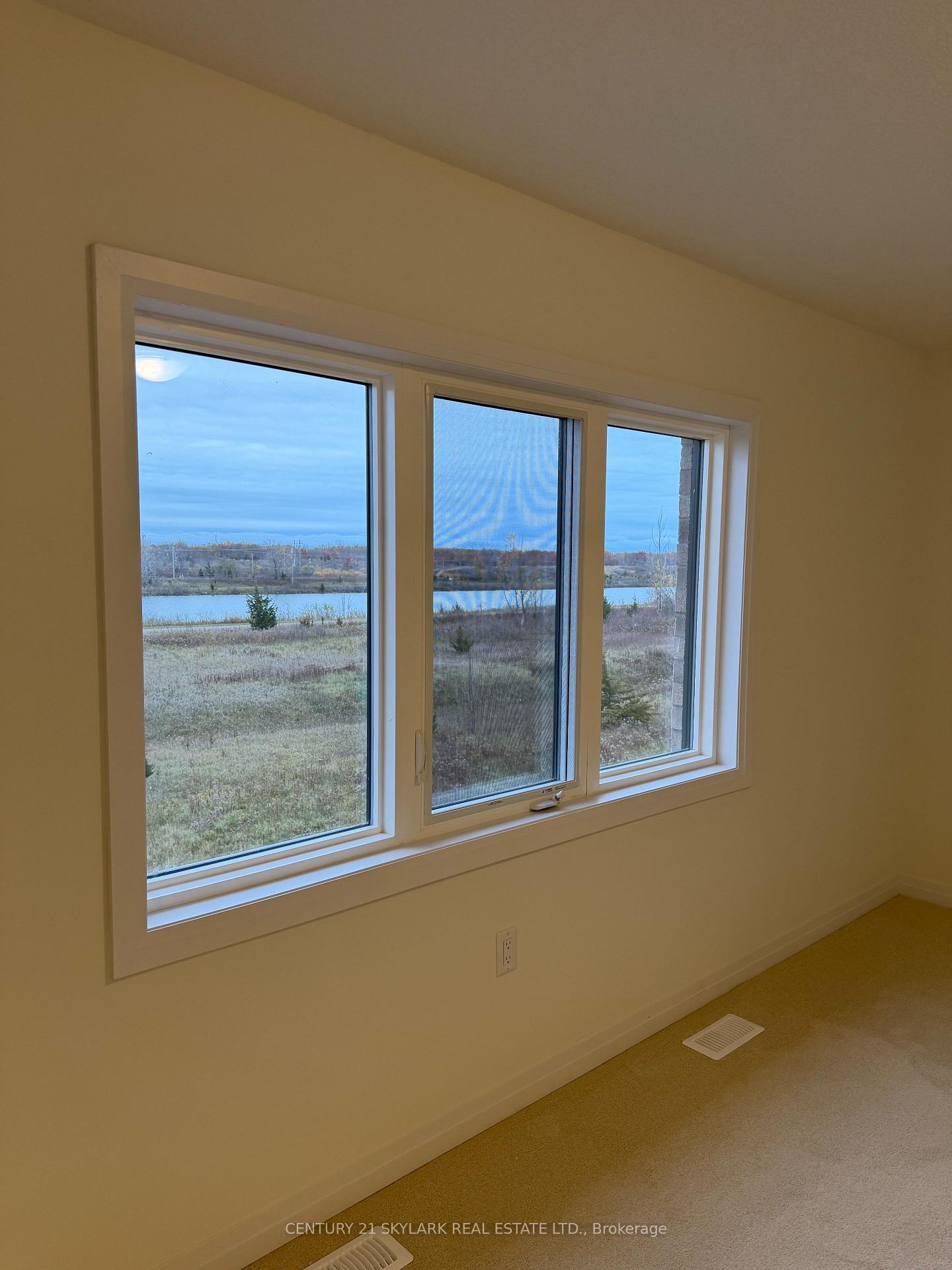 Photo 22 of 144 Aviron Crescent, Welland, Dain City — HOMEH