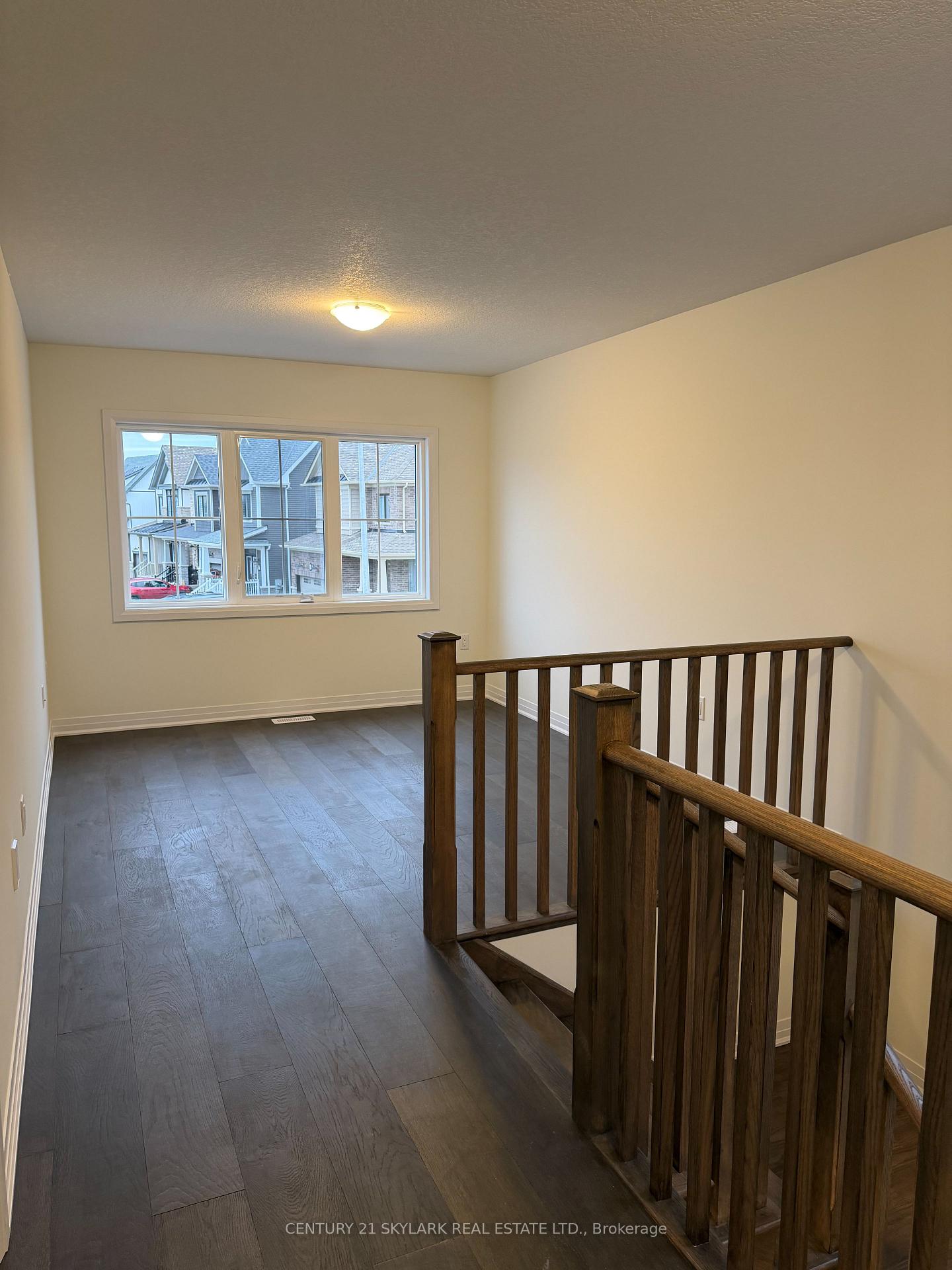 Photo 31 of 144 Aviron Crescent, Welland, Dain City — HOMEH