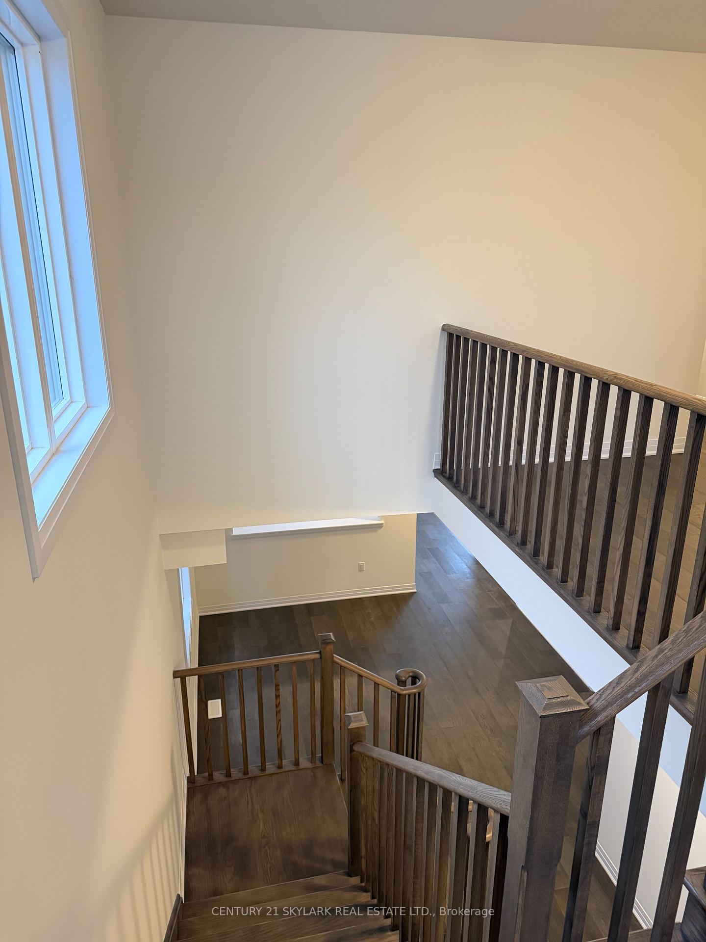 Photo 32 of 144 Aviron Crescent, Welland, Dain City — HOMEH